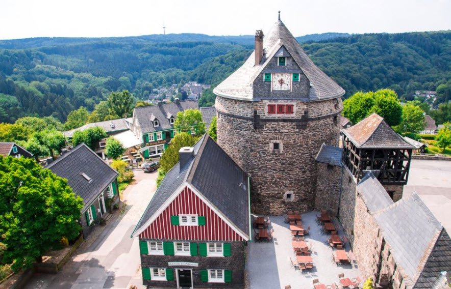 Burgruine Hirschberg, Germany